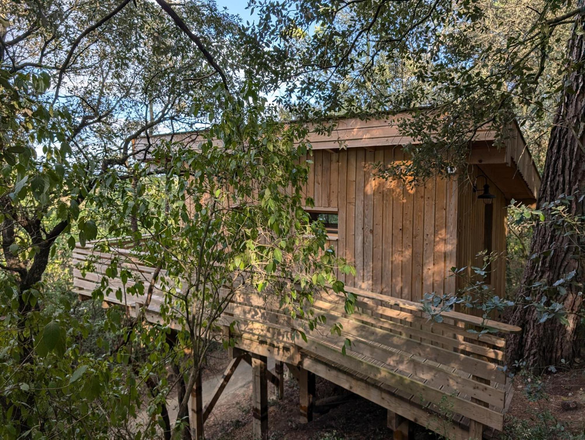 Les Cabanes Dans Les Bois Logis Hotel Villedubert Exterior foto