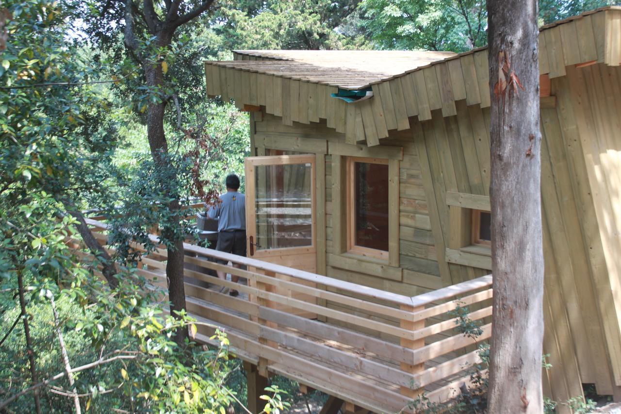 Les Cabanes Dans Les Bois Logis Hotel Villedubert Zimmer foto